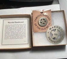 Old Western  Marshal Deadwood Round  Badge and Lapel /  Hat Pin - Boxed 