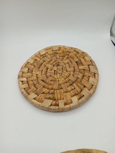 Vintage 2 Large Round Coiled Natural Straw Trivet / Hot Pad 8 in - Picture 5 of 6