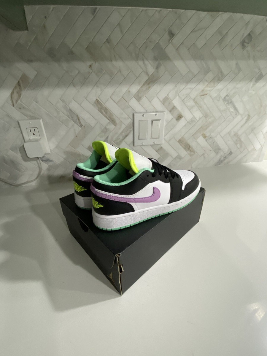 jordan low green glow