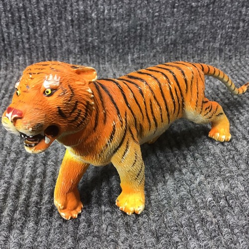 Vintage AAA Lion And Tiger Hard Rubber PVC realistic wildlife Animal Figures 9" - Picture 10 of 20