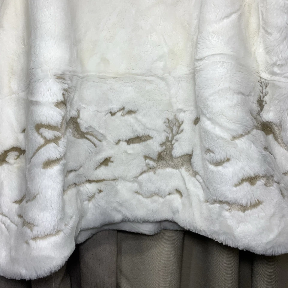 Vintage 90 White Faux Fur Teddy Coat Hooded Mid Length Reindeer Print Native 2XL - Image 4 of 4