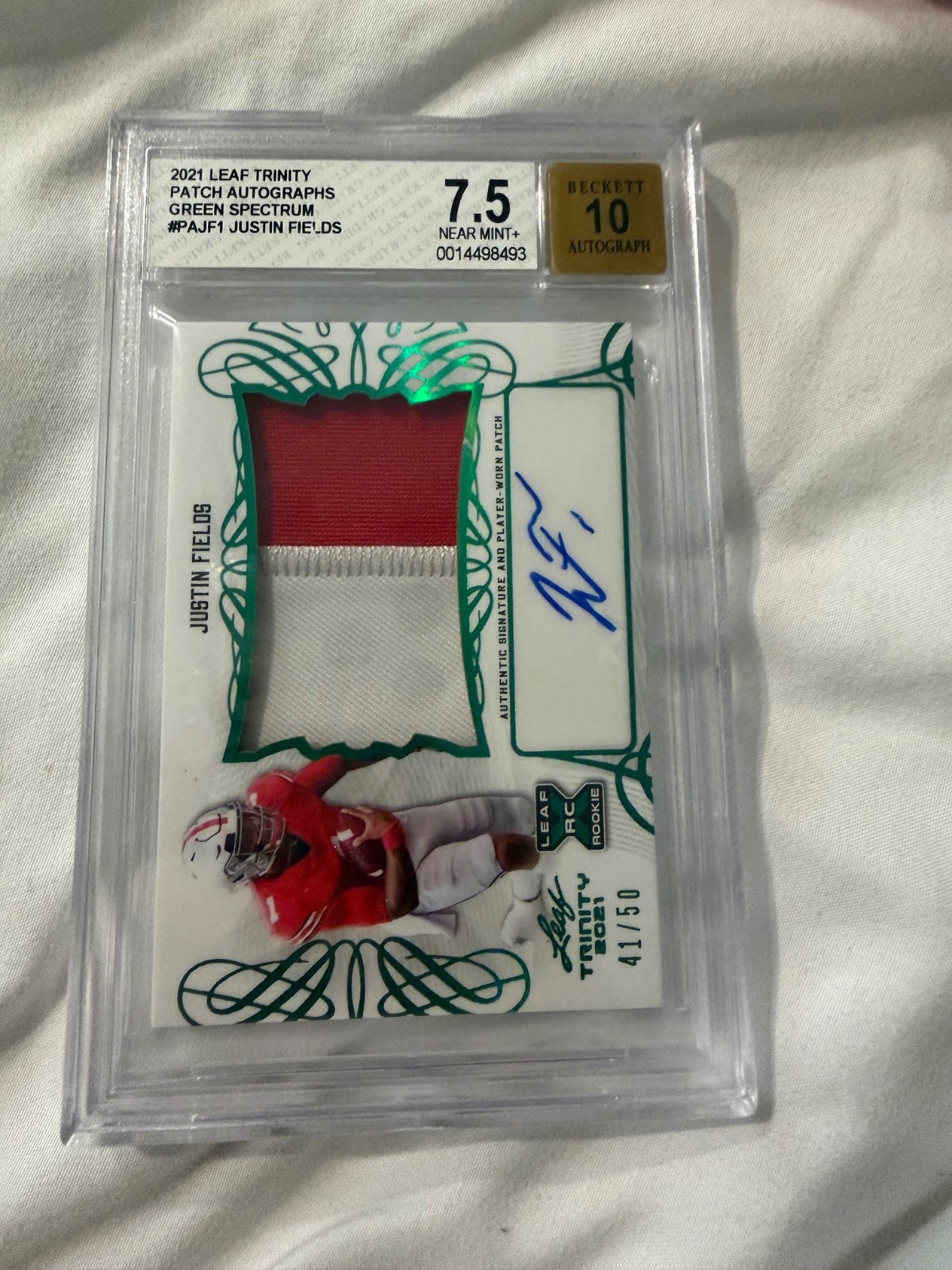 Justin Fields Leaf Trinity Patch Autographs Xrc #PAJF1 Base
