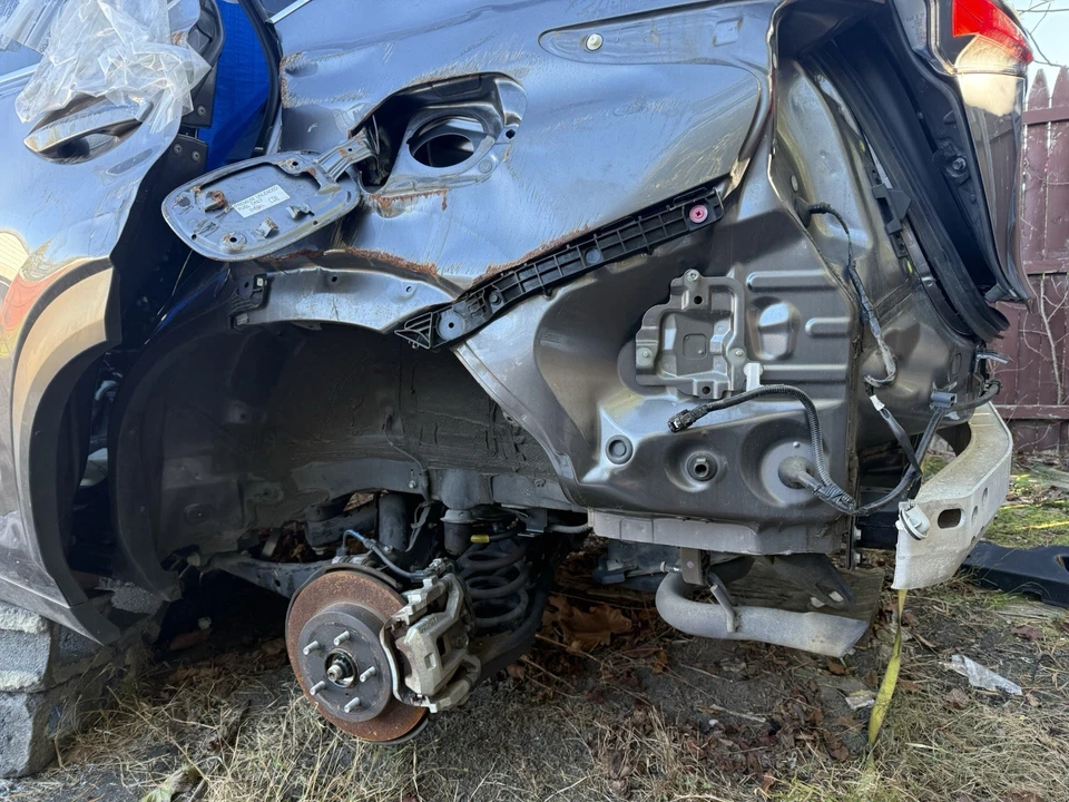  2018-2021 LEXUS NX300 AWD ЗАДНИЙ ЛЕВЫЙ СУППОРТ ДИСКОВОГО ТОРМОЗА С ПРИВОДОМ ОТ ОРИГИНАЛЬНОГО ПРОИЗВОДИТЕЛЯ  - Изображение 4 из 4