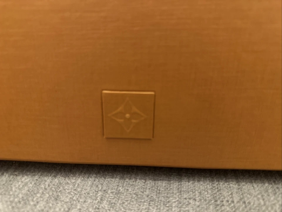 New 100% Auth Louis Vuitton empty gift box paper bag&ribbon&receipt holder - Image 2 of 4
