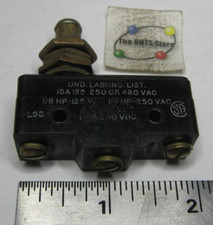 Limit SPDT MicroSwitch Micro Switch BZ-2RQ1-A2 USED Qty 1