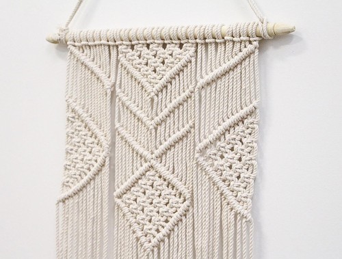 Hecho a Mano Cremoso Blanco Anudado Macramé Tejido Pared Colgante Boho Elegante - Imagen 3 de 4