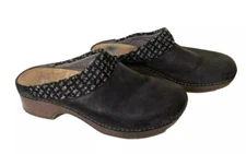 Dansko Women's Shoes Clogs Black Leather Size 38 (US Size 7) Slip-on.  BF