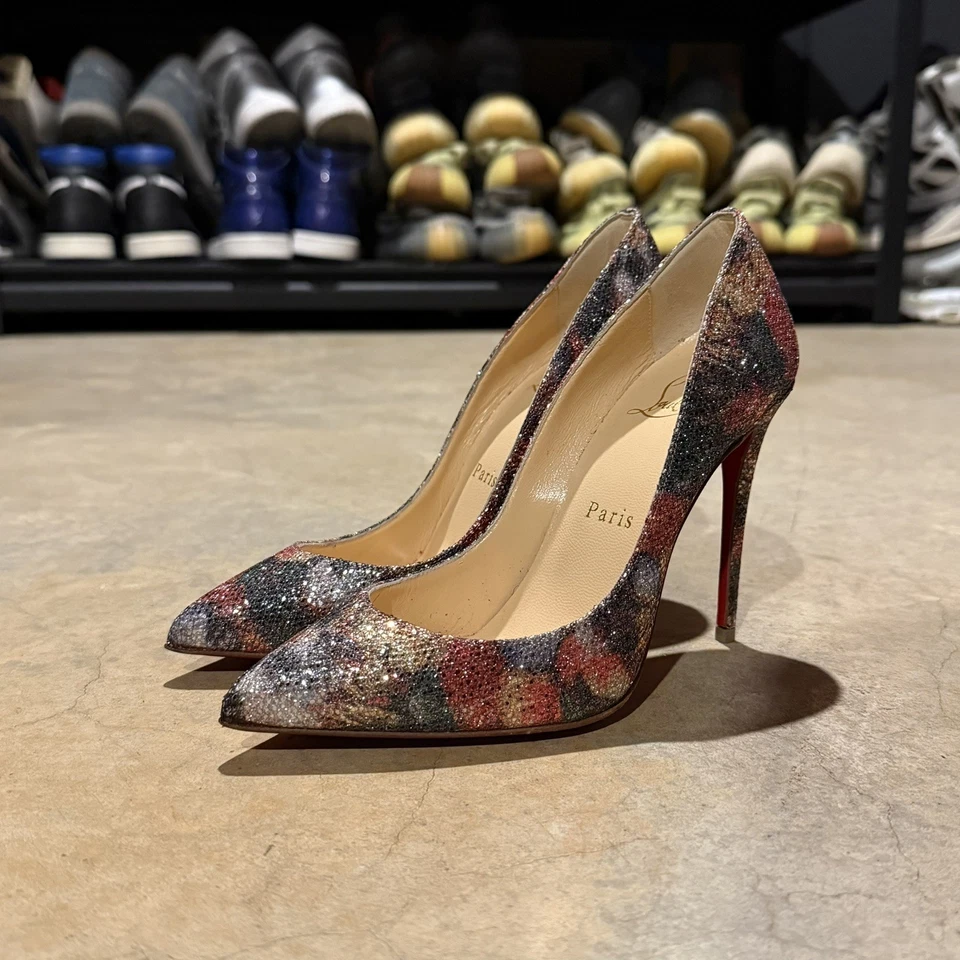 Christian Louboutin Pigalle Follies 100 Brillo Pluma Floral Tacones Bombas EU 35 Foto 3 de 4