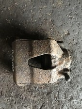 VW BORA 1J2 Bremssattel vorne links 1.90 Diesel 74kw 2001 28380346