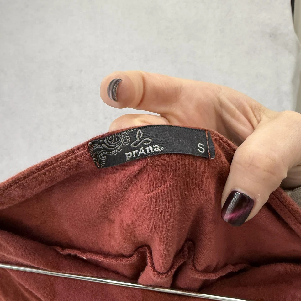 Falda prAna Mujer Pequeña Roja Óxido Algodón Orgánico Línea A Asimétrica Hecha en EE. UU. Foto 2 de 4