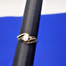 10K GELBGOLD OVALER OPAL DIAMANT AKZENT RING ...