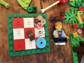 LEGO 40236 Romantic Valentine Picnic - InComplete