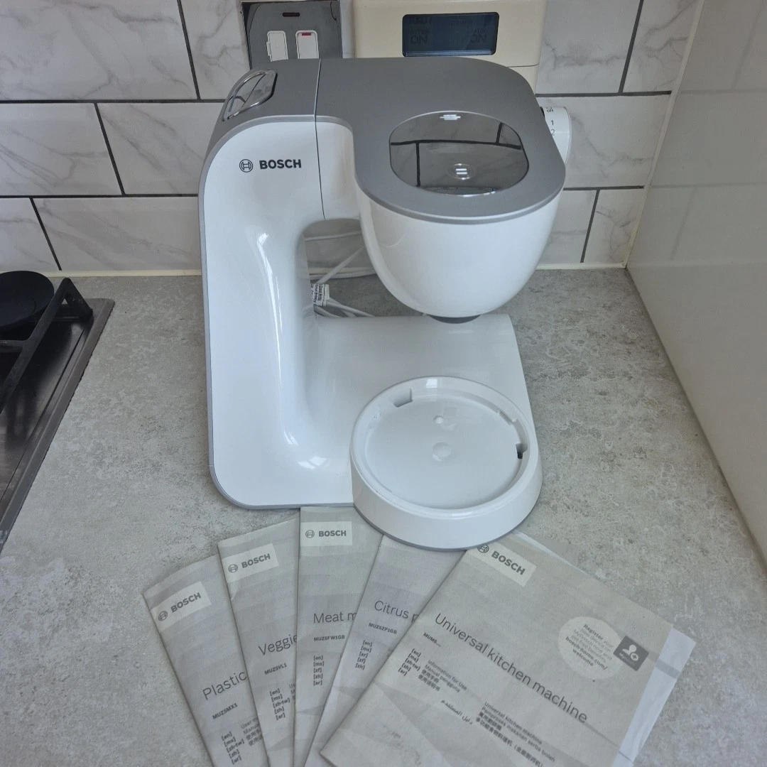 Bosch MUM58259GB CreationLine 7-in-1 Stand Mixer 1000W 3.9L Bowl White 11 Acc
Opens in a new window