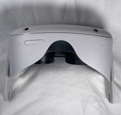 Oculus Meta Quest 2 128GB VR Headset - White Headset ONLY No Controllers