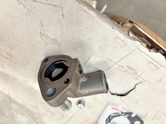 Engine Coolant Water Outlet From Compressor Works # 84884 - Image 2 of 4