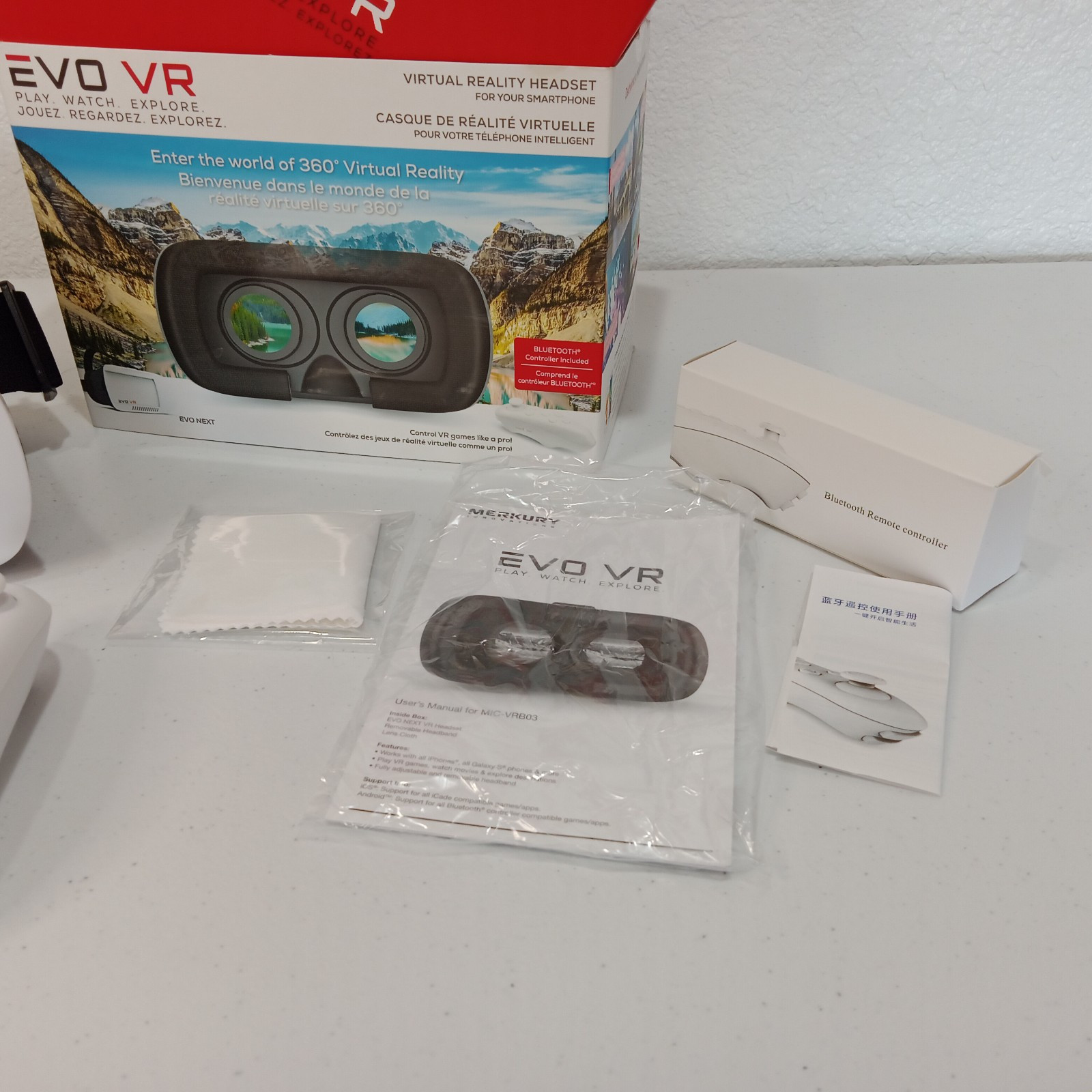 EVO VR - Virtual Reality Headset w/ Bluetooth Controller IOS & Android New Open