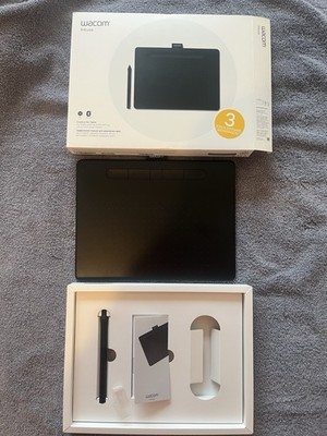 Wacom Intuos M Zeichenboard mit Bluetooth schwarz