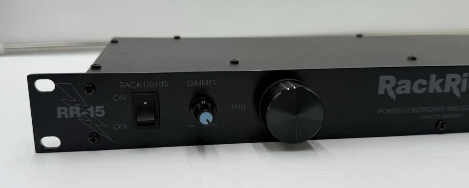 Acondicionador eléctrico RackRider Furman RR-15 Foto 2 de 4