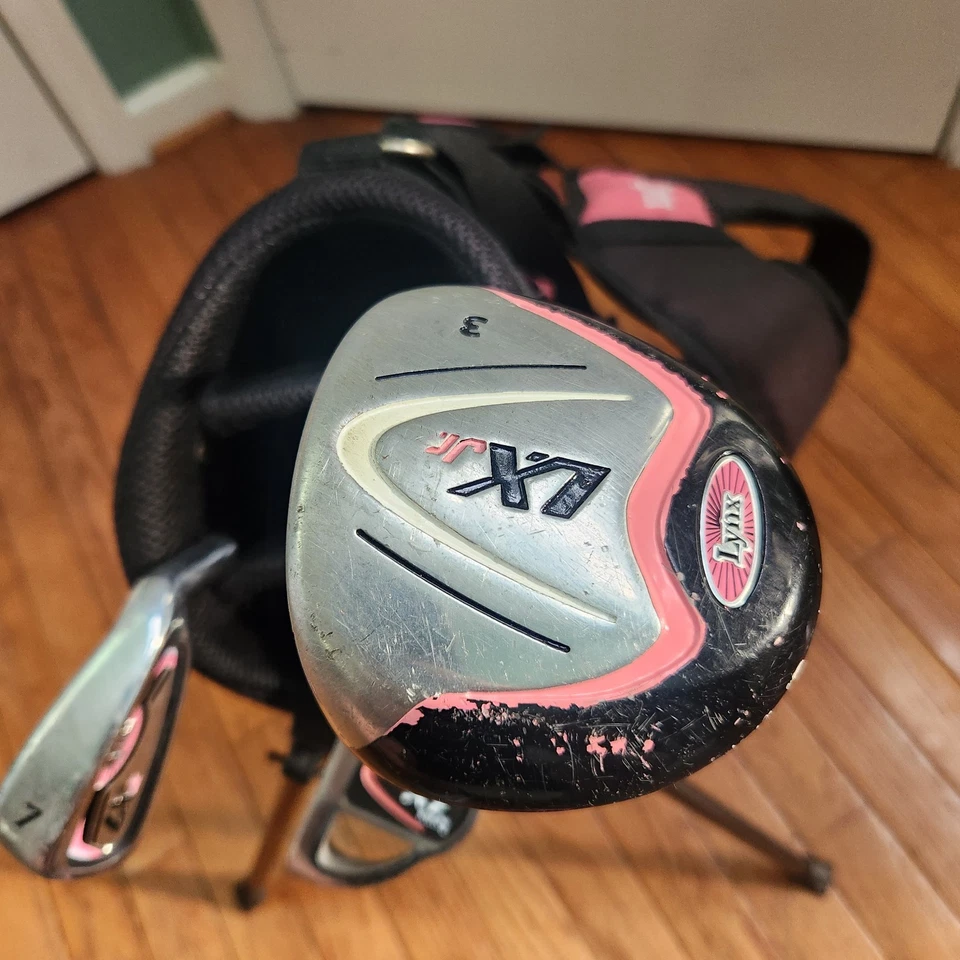 Lynx LX Jr. Golf Club Set W/Bag RH 3W, 7, Putter Graphite Shafts Girls Pink - Image 3 of 4