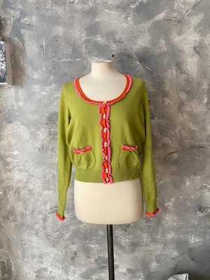 Pianura Brunella Strickjacke grün mit Bordüren und Falten rosa-orange