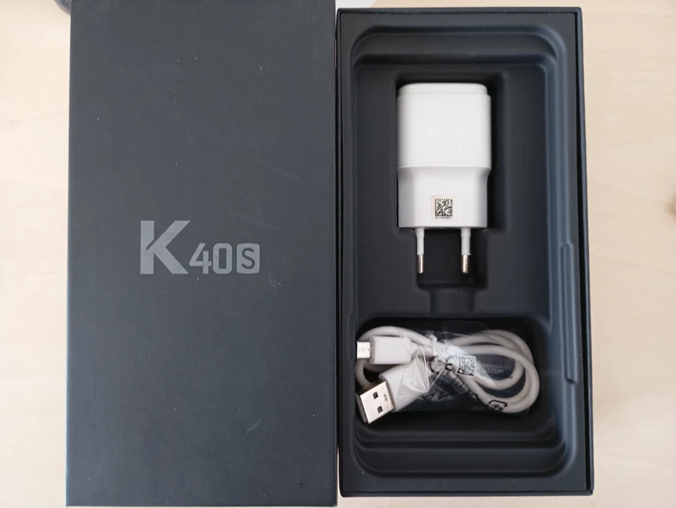 smartphone LG K40S - Immagine 2 di 4