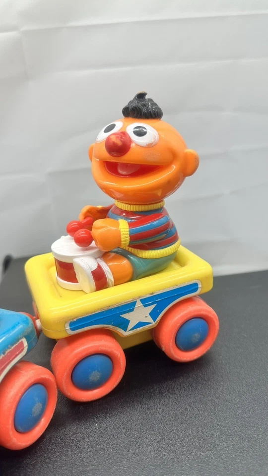 De colección Tyco Sesame Street Band Desfile Tirar Tren Juguete Bebé Big Bird Elmo & Ernie Foto 4 de 4