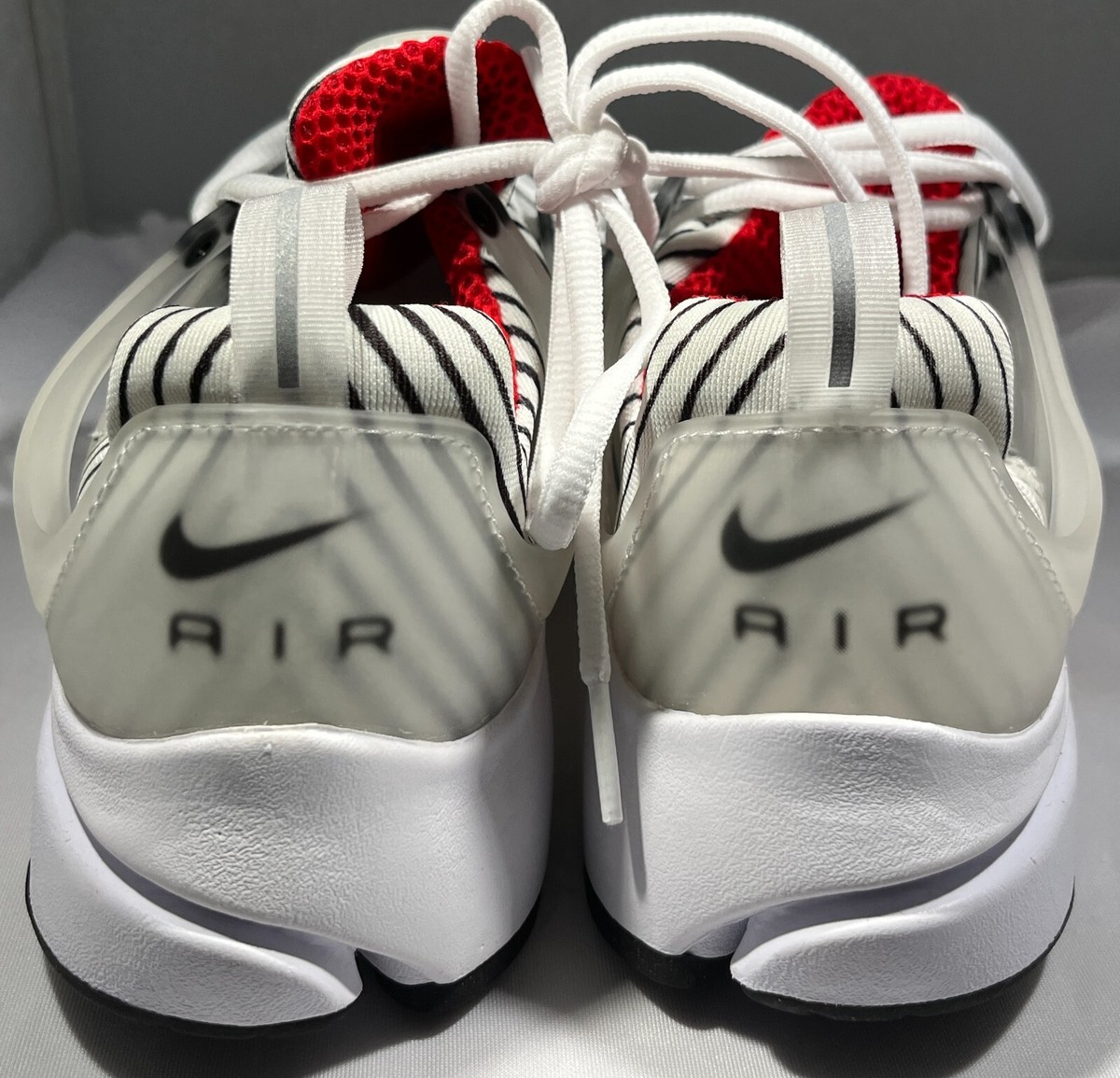 Nike Air Presto - Size 10 - Hypnotic White Zebra Black Nike Air Presto - Size 10 - Hypnotic White Zebra Black