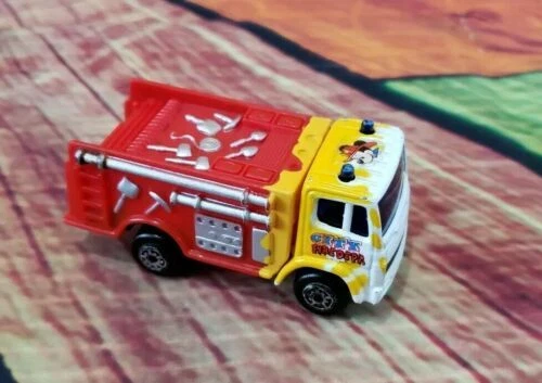 Disney escala 1:64 Diecast contemporáneos de fabricación de equipos de construcción