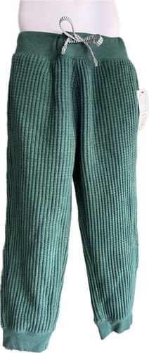 Kid’s cat and jack sweatpants Green size 6/7