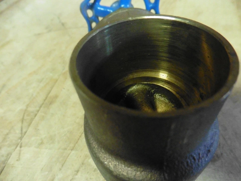 Nibco T29 1 1/2 Non-Rising Bronze Gate Valve FNPT 1-1/2" New 200 wog - Image 3 of 4