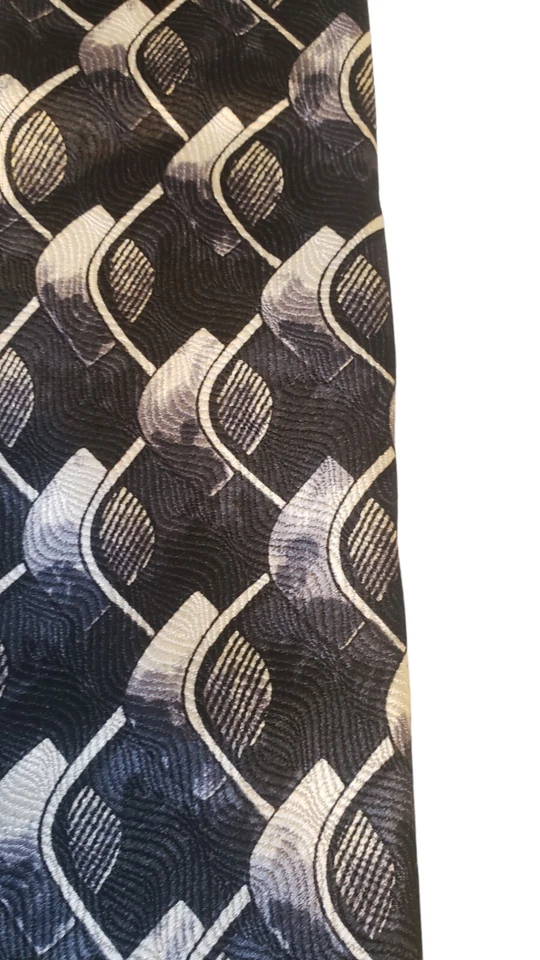 Prendas para el cuello Oleg Cassini corbata para hombre seda negro blanco abstracto geométrico hechas en EE. UU. Foto 2 de 4