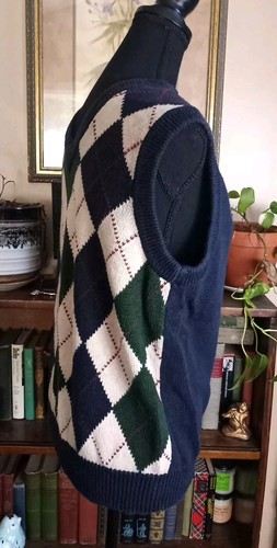 Saddlebred Multicolor Argyle Sleeveless Sweater Vest, Men's Medium - Picture 2 of 7