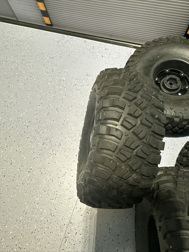 AXIAL SCX6 Jeep Wrangler Tires 17mm Hex Wheels w/ Caps - Picture 20 of 24