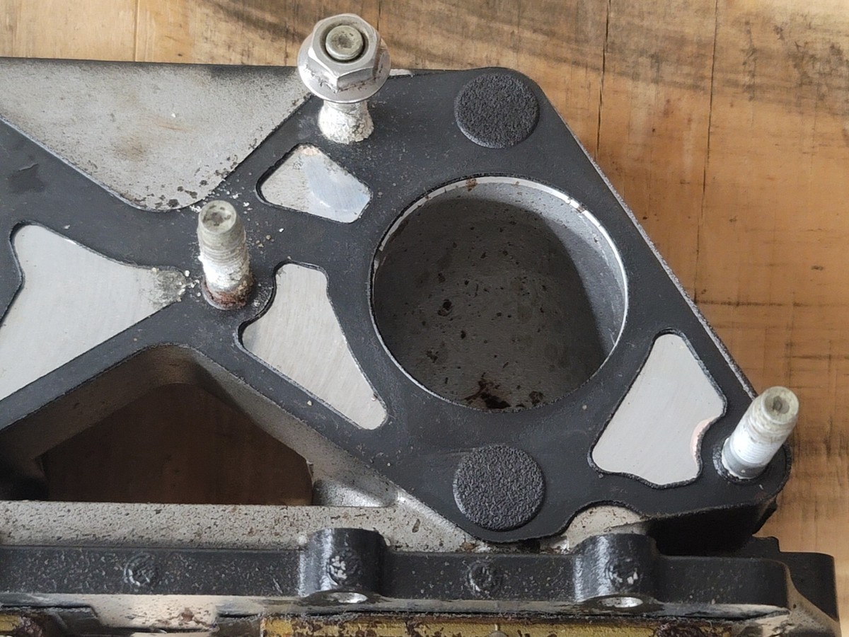 YAMAHA 1998 GP1200 INTAKE MANIFOLD W/REEDS 65U-13555-00-8S YAMAHA 1998 GP1200 INTAKE MANIFOLD W/REEDS 65U-13555-00-8S