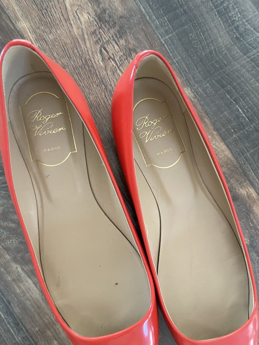 Roger Vivier Orange Flat Pointed Shoes EUR Size 36.5 / Size