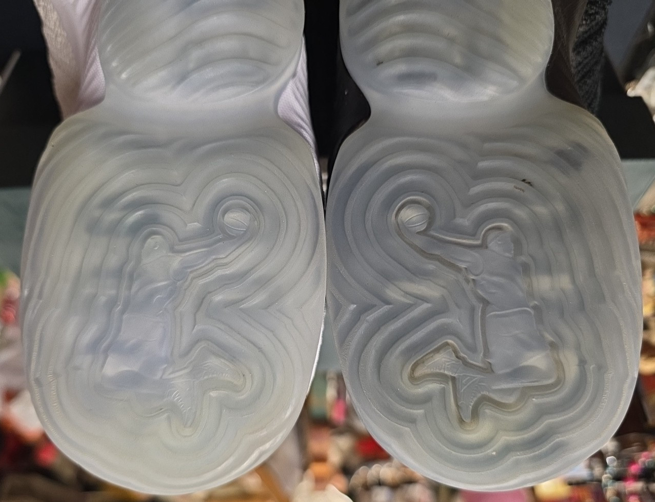 NIKE LEBRON XVI (GS) EQUALITY US SZ 6.5Y WHITE /BLACK AQ2465 100 thumbnail 14