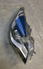 Vauxhall Insignia Osf Headlight Broken Clip