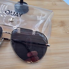 Quay Australia High Key Polarized Aviator Sunglasses Gold Frame 126 with Case