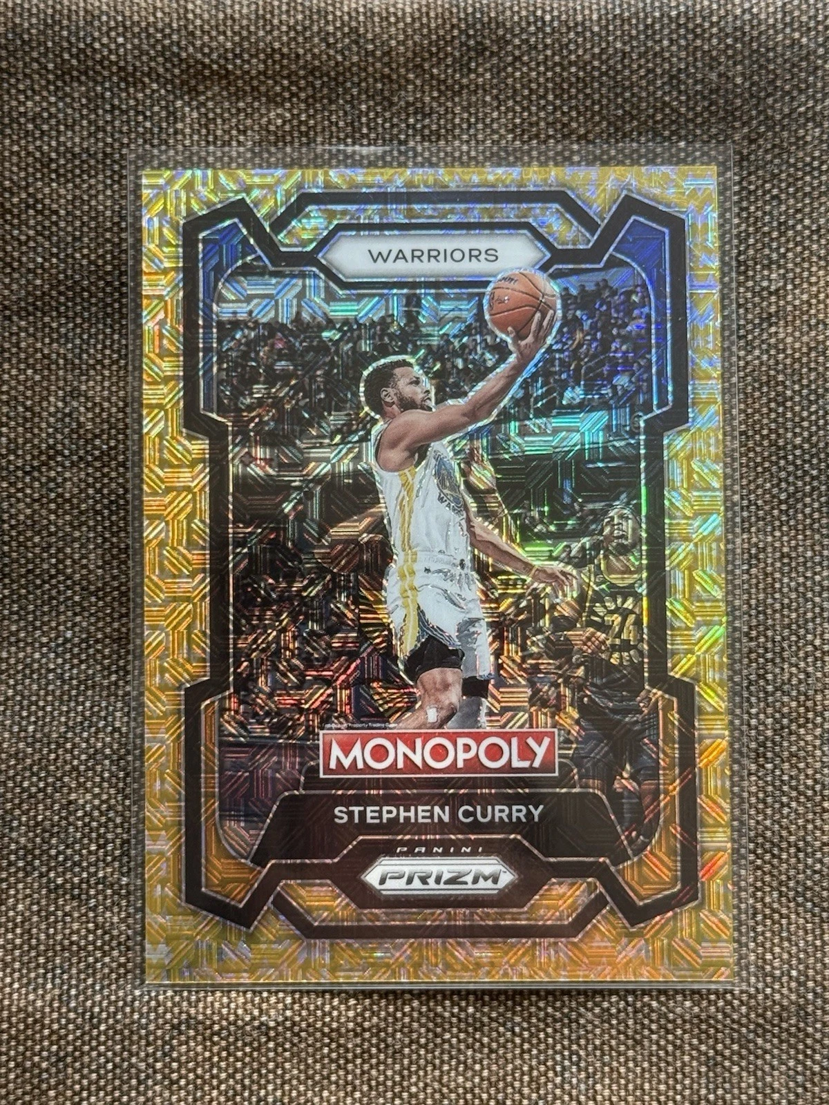 2022-23 Panini Prizm Monopoly #28 Stephen Curry Gold Money Shimmer #008/500
