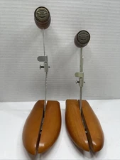 Vintage The Florsheim Shoe No.4 Wooden Adjustable Shoe Stretchers Trees Set of 2