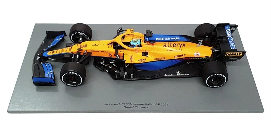 Spark 1/18 Scale 18S602 - F1 McLaren MCL35M 1st Italian GP 2021 D. Ricciardo — 第 4/4 张图片