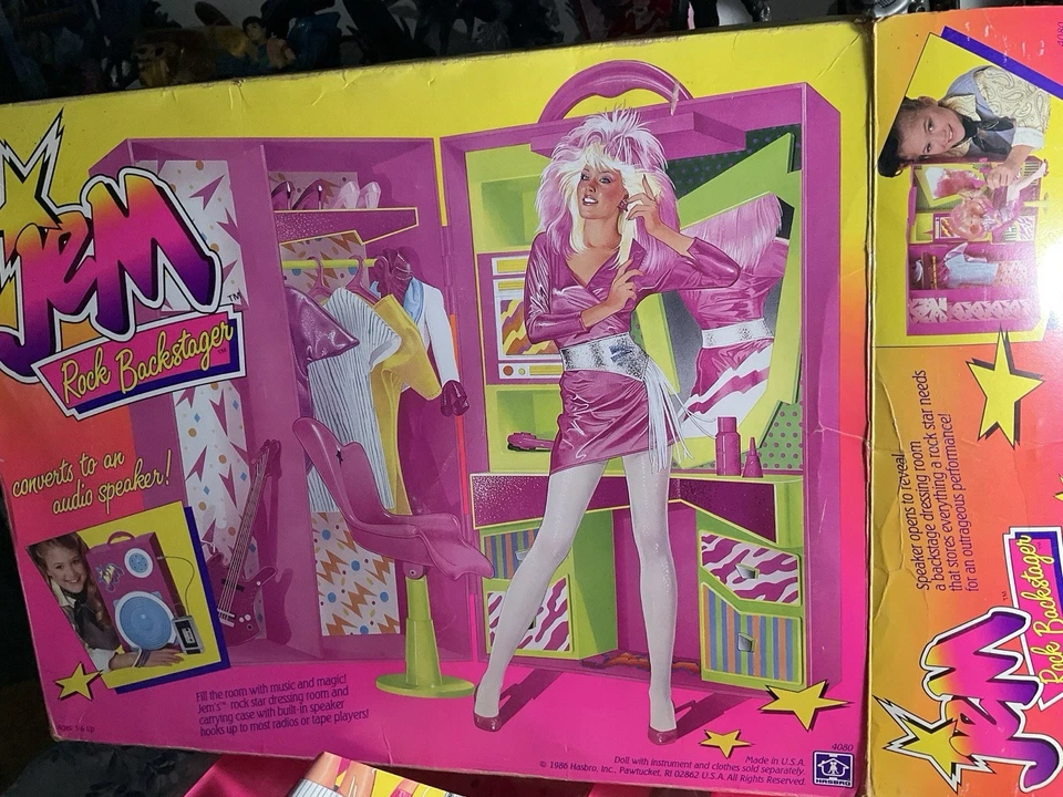 Vintage Hasbro 1986 Jem Holograms 4080 Rock Backstager Play Set + Doll - Image 3 of 4