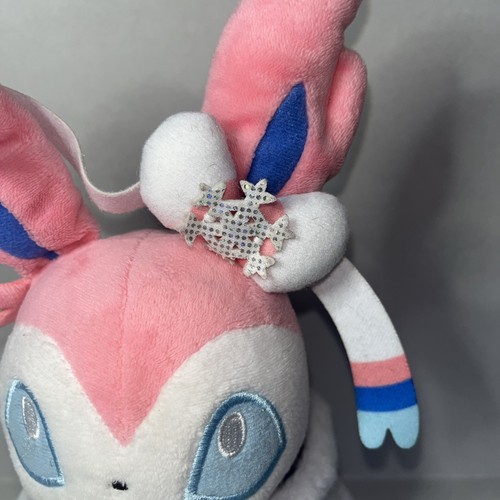 Pokemon Center Original Plüschtier Puppe Sylveon Santa Pokémon Frosty Christmas - Bild 2 von 8