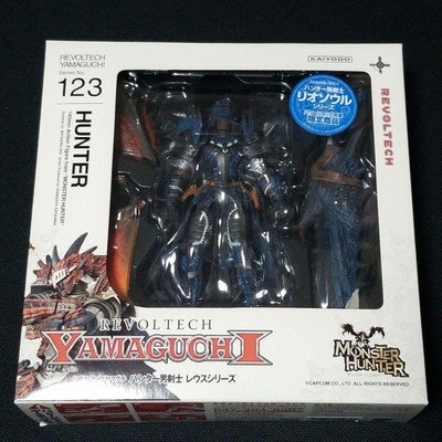 Revoltech Monster Hunter Male Swordsman Reus Series Rio Soul