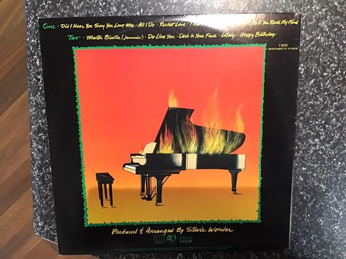 Stevie Wonder - Hotter Than July (1980 OZ Vinyl Press) VG+/EX With Insert - Picture 3 of 6