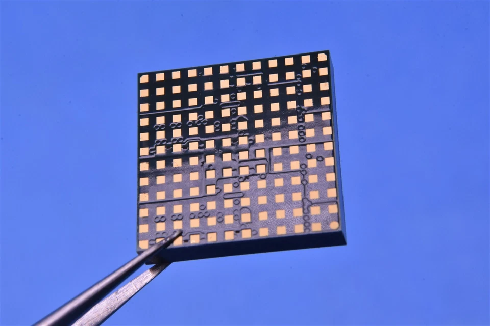 Linear LTM4616 2-Phase Switch Mode DC/DC Power Regulator 0.6V - 5V Out (x2) @ 8A - Image 3 of 4