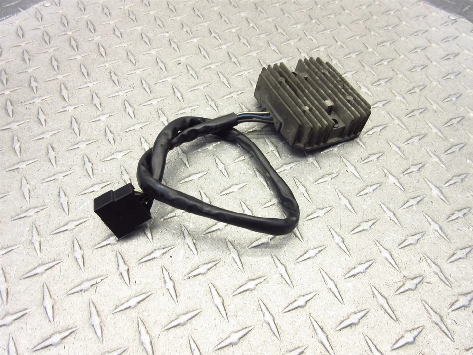 Kawasaki VN1500 2001 99-05 Vulcan Classic regulador delantero rectificador voltaje Foto 4 de 4