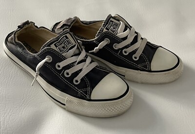 Converse Chuck Taylor All Star Low- Size 7.5 Dark Blue