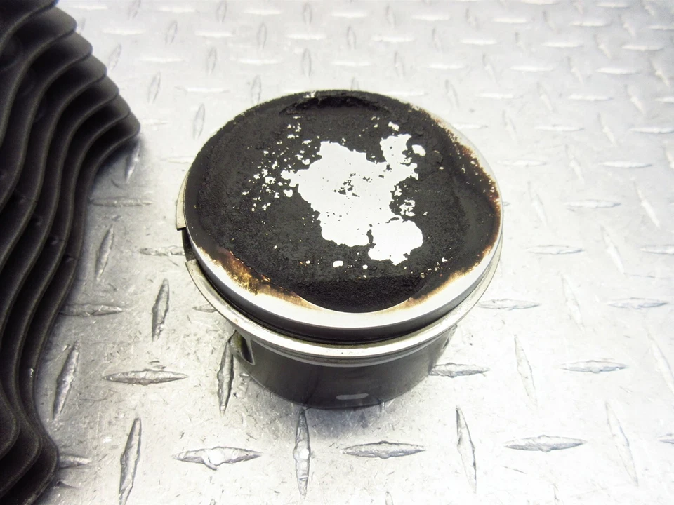 Harley-Davidson Nightster 2009 07-12 XL1200N cilindro trasero barril jarra pistón Foto 2 de 4