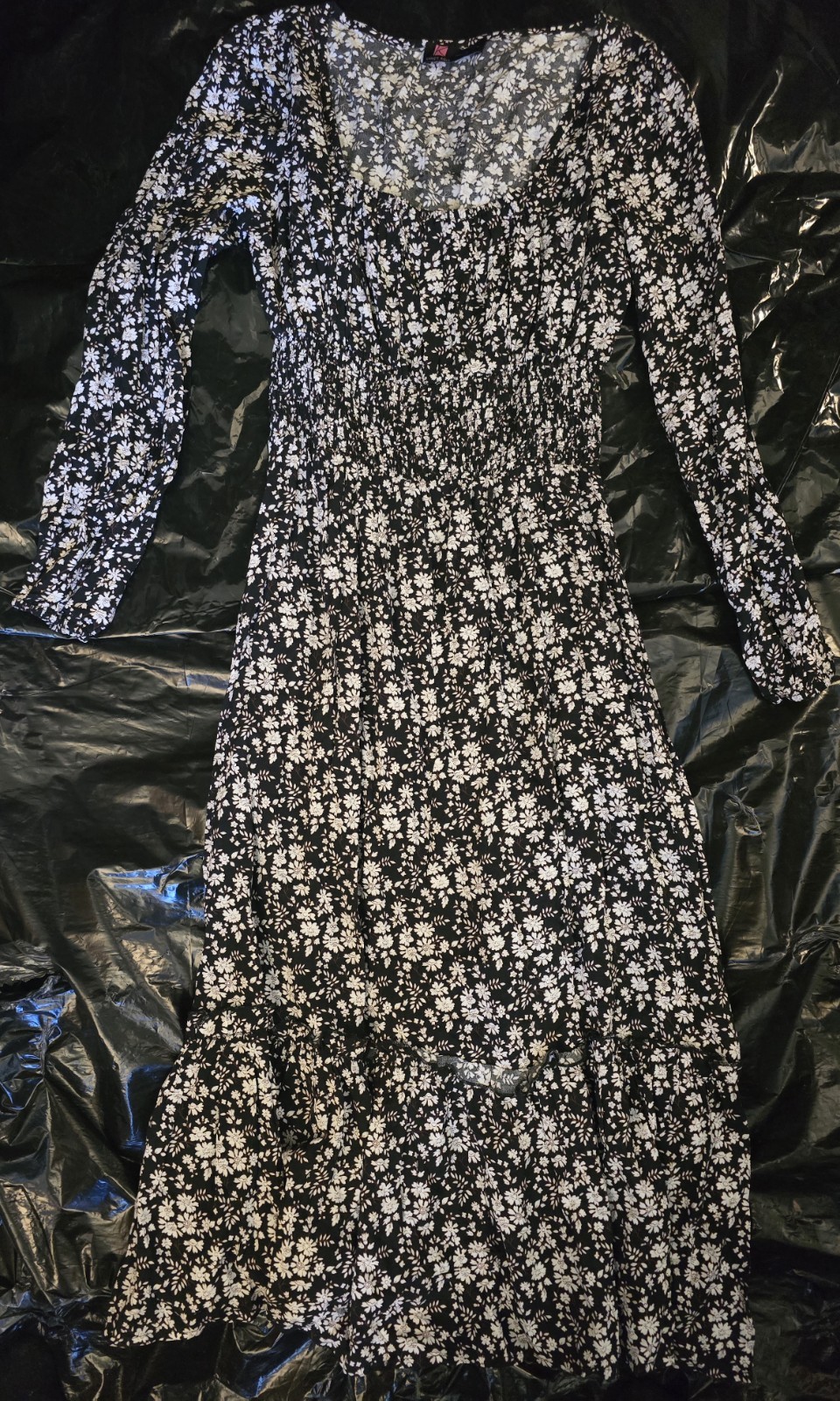Nancy Kole Women's S Black/White Floral Square Neck Smocked Puff Maxi Dress